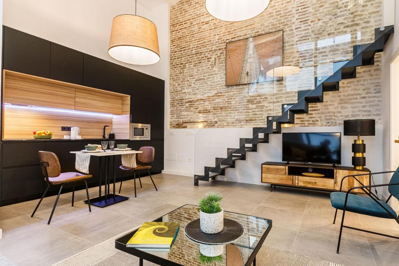 Amplisimo Y Coqueto Apartamento De Lujo Y Diseno En Pleno Centro 세비야 외부 사진